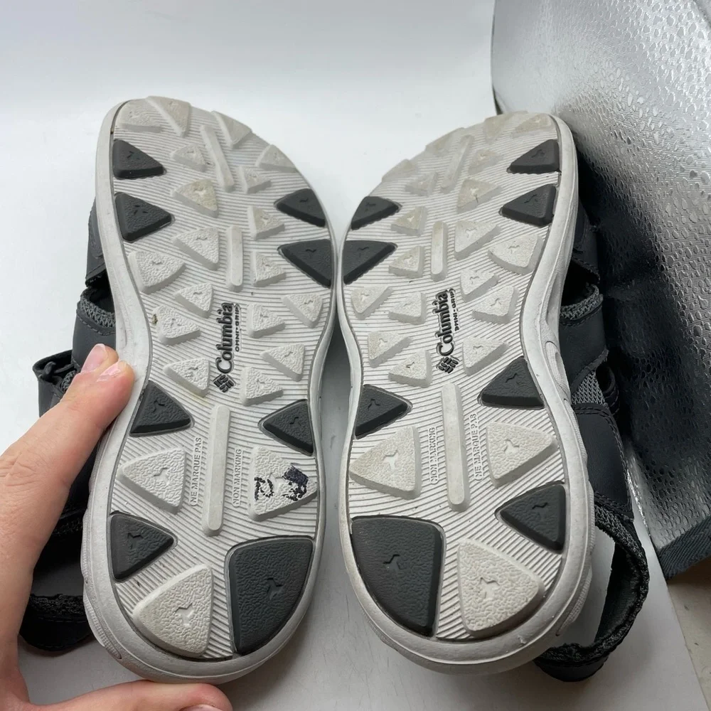 Columbia Techsun Wave Kids' Gray Sandals size 5